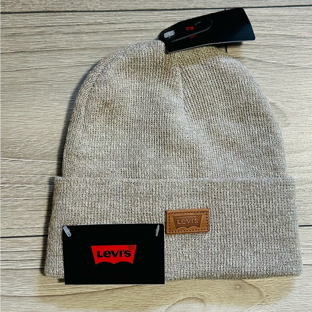 Levi's Light Gray Knit Beanie Toque Unisex NWT